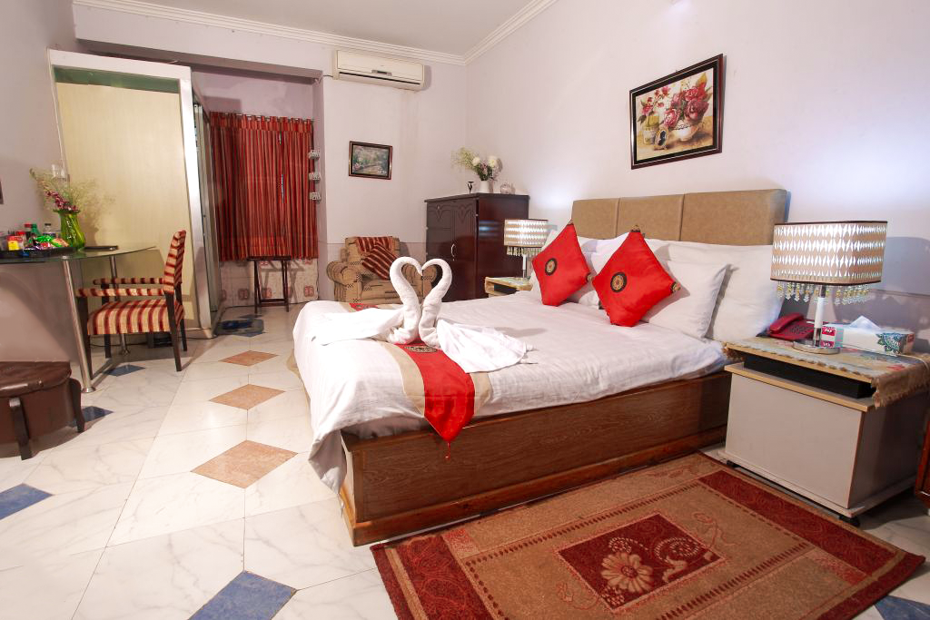 Safest Hotel Room for Couples in Dhaka