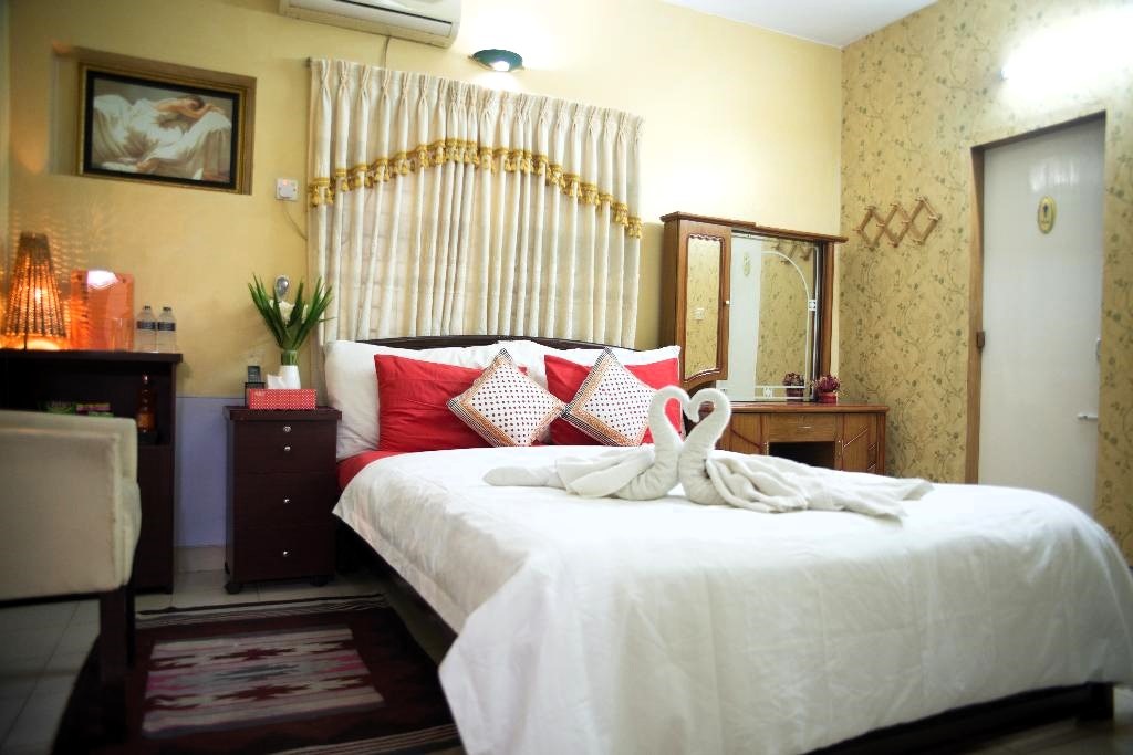 Double Deluxe room at Babylon Hotel Baridhara DOHS Dhaka